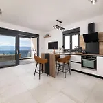 Cassiopeia - Seaside Retreat Apartament *