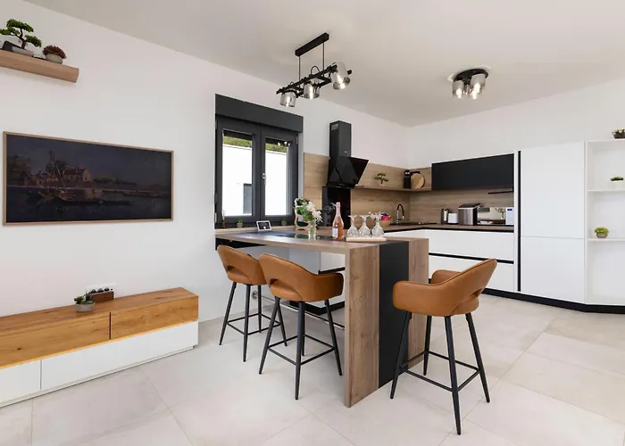 Cassiopeia - Seaside Retreat * Omišalj