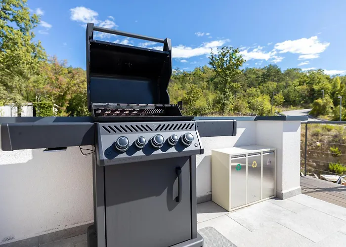 Apartment Cassiopeia - Seaside Retreat Omisalj